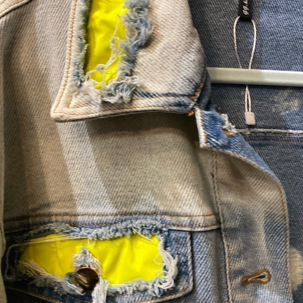 Jacket - Picture 6 of 6